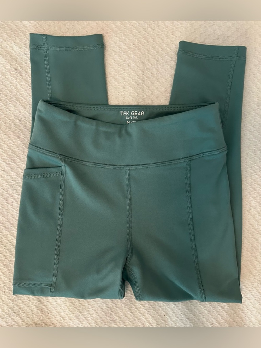 TEK GEAR Soft TEK High Rise Legging
Sz Girls M (8)
NWOT